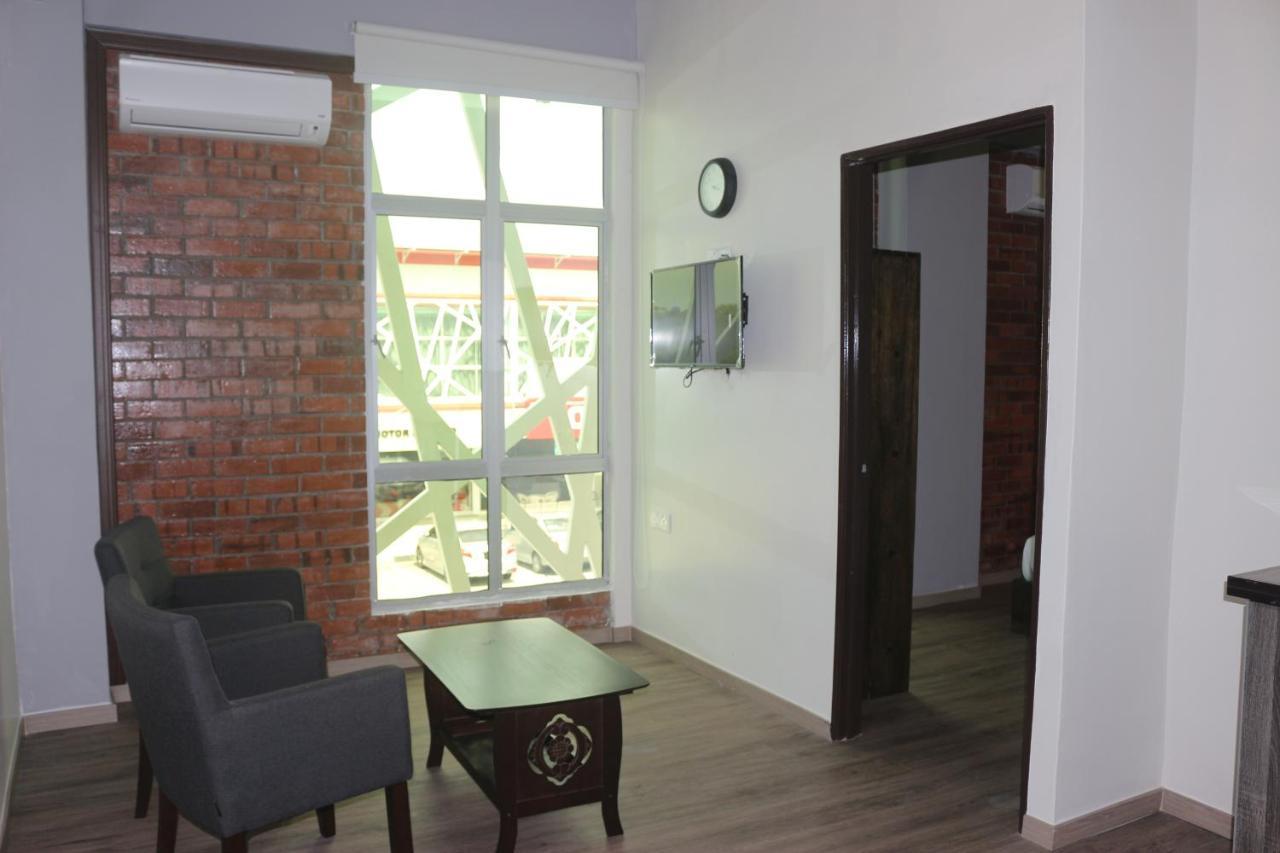 Blue Eyes Hotel Кепала Батас Экстерьер фото