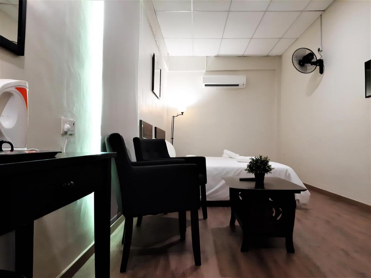 Blue Eyes Hotel Кепала Батас Экстерьер фото